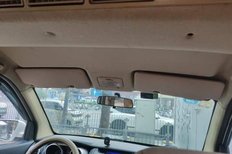 Used CHANGAN KAICHENG Ounuo S 2014 1.5L Elite Model
