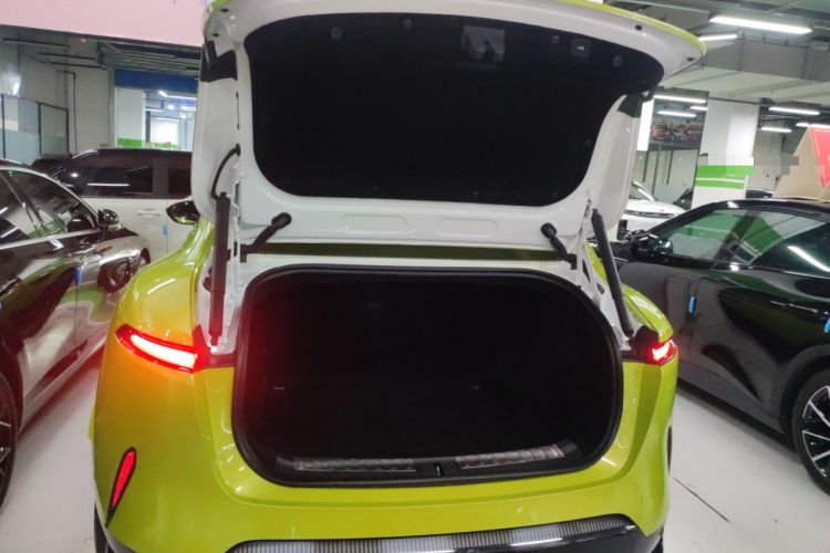 Used Avatr 11 2023 HarmonyOS Version Smart Enjoyment Upgrade Model 90-Degree Rear-Wheel Drive Edition Trunk