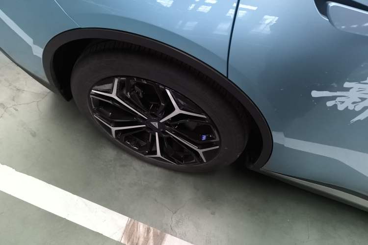 Used Deepal L07 2024 230Max Qiankun Intelligent Driving ADS SE Range-Extended Version
