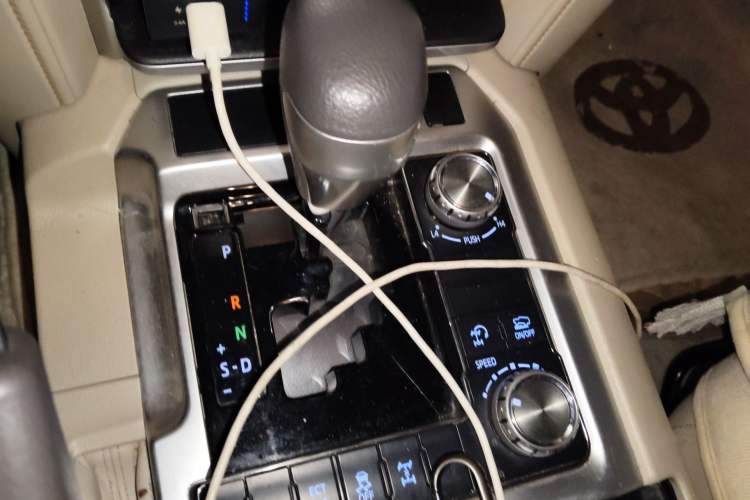 Used Toyota Land Cruiser 2018 4.0L VX-R Gasoline 7 Seats Middle East
