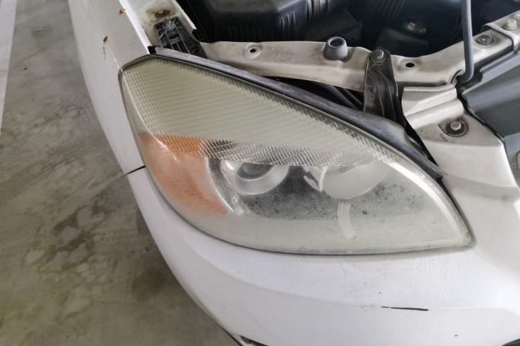 Used JAC Group T6 2016 2.0L Gasoline Entry-Level Long-Wheelbase HFC4GA3-3D Right Front Headlight