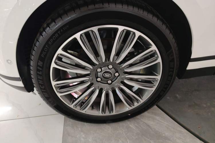 Used Land Rover Range Rover Velar 2022 250 PS