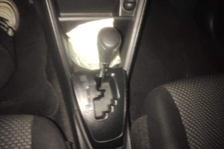 Used Toyota Vios 2019 1.5L CVT Innovation Edition Gear Lever
