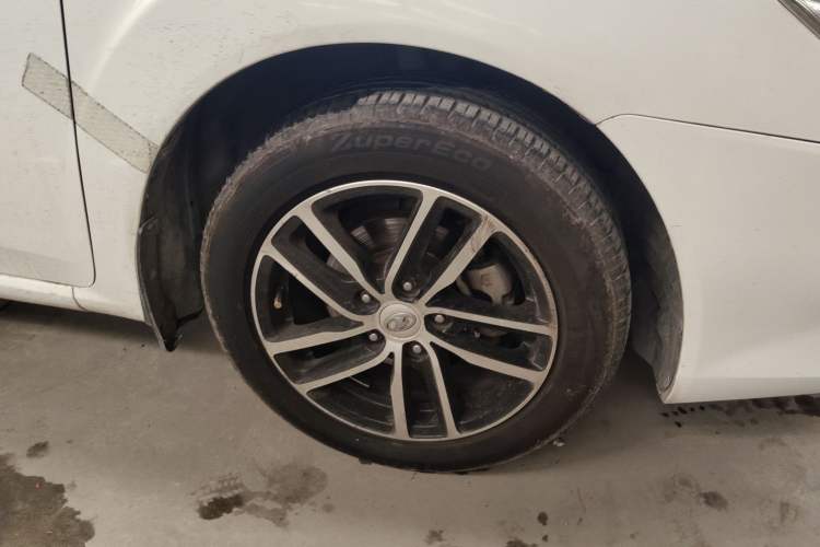 Used Bestune B50 2013 1.6L manual Comfort trim level