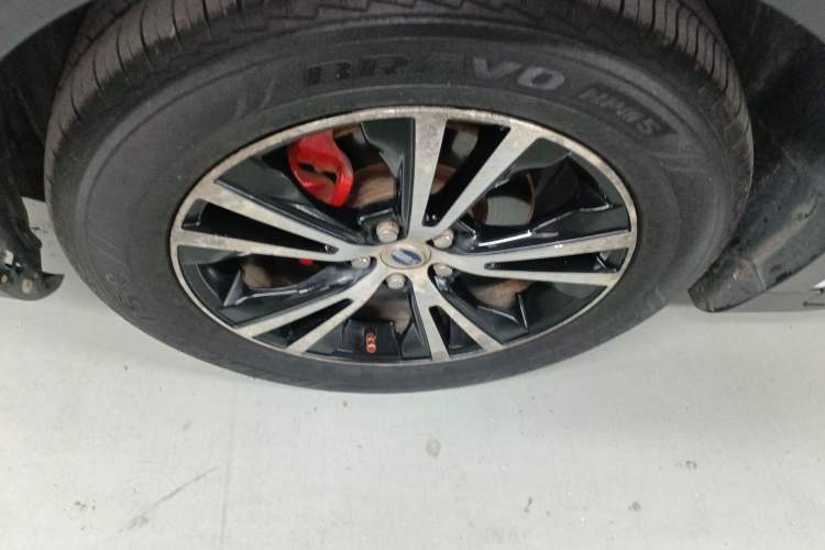 Used SWM X7 2017 1.8L Manual Luxury 5-seater