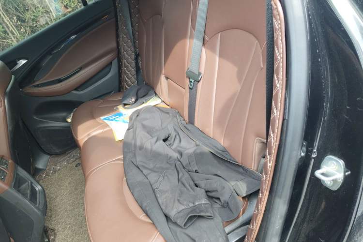 Used Buick Envision 2020 20T Two-Wheel Drive Luxury Model