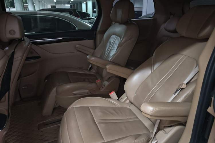 Used Buick GL8 2017 ES 28T Flagship Model China V Standard