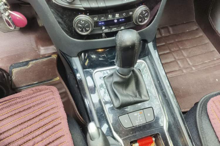 Used Peugeot 508 2013 2.0L 2nd Anniversary Edition with Automatic Sunroof – Classic Version
