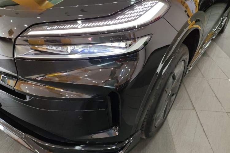 Used ONVO Luxeed L90 2025 Model—Max Six-Seater Version
