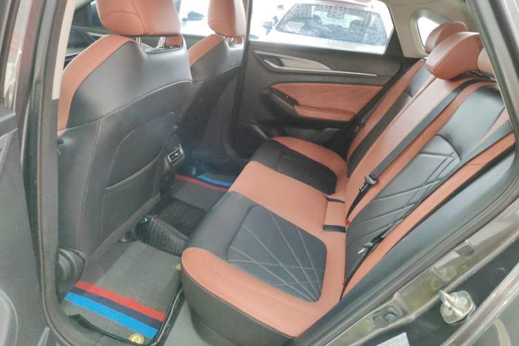 Used CHANGAN Eado 2023 Changan Edition PLUS Blue Whale NE 1.4T GDI DCT Prestige Version
