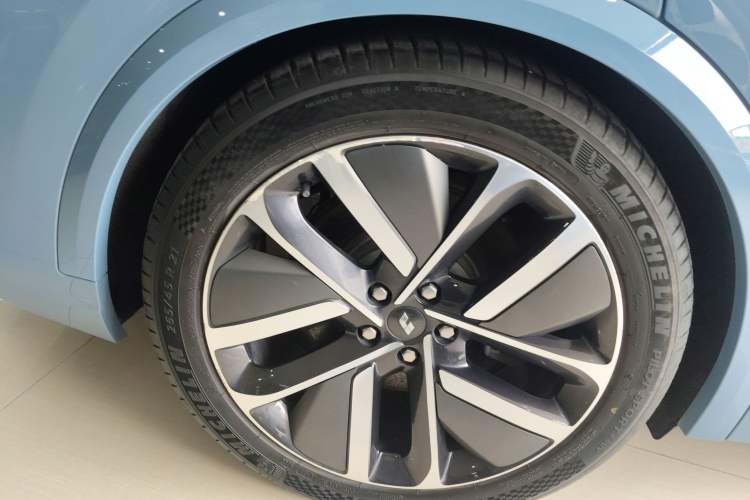 Used Li Auto L8 2023 Max model