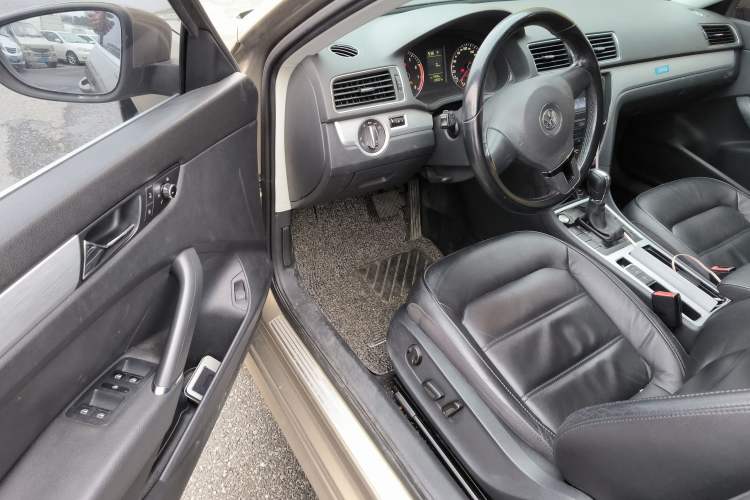 Used Volkswagen Passat 2014 1.8TSI DSG Prestige Edition
