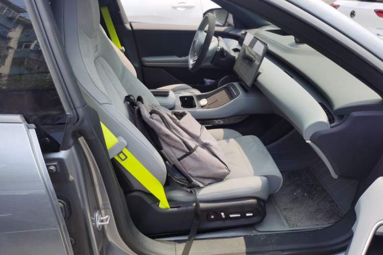 Used Nio ET5T 2025 Model Champion Commemorative Edition, 75kWh Touring
