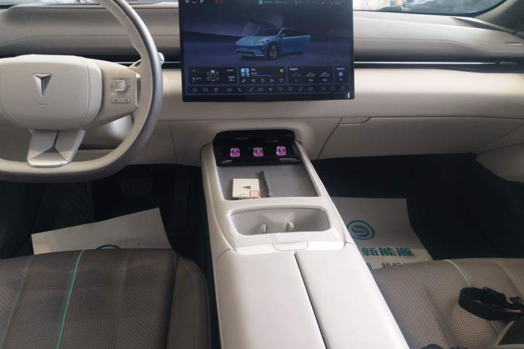 Used Deepal L07 2024 230Max Qiankun Intelligent Driving ADS SE Range-Extended Version
