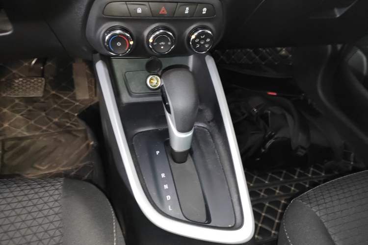 Used Chevrolet Cavalier 2022 325T Automatic Enjoyment Edition