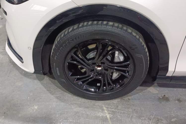 Used IM LS7 2023 90 kWh Elite Rear-Drive Version