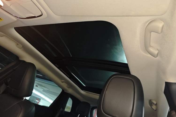 Used Jeep Cherokee 2017 2.0L Superior Edition Headliner