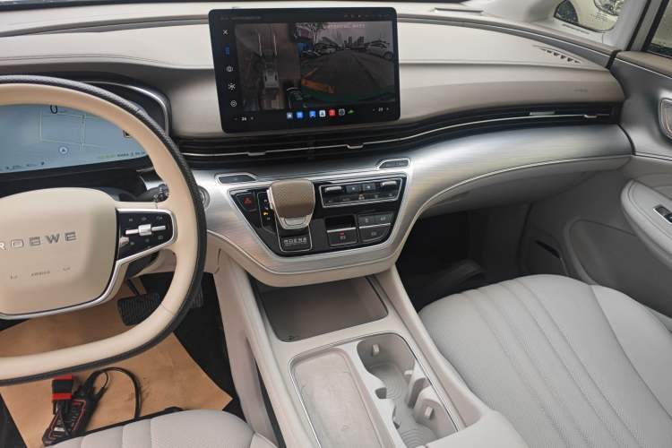 Used Roewe iMAX8 New Energy 2025 1.5T DMH Lu Zun Deluxe Edition Audio And AC Panel