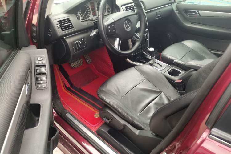 Used Mercedes-Benz B-Class 2009 B 200 Fashion Model Left Front Seat