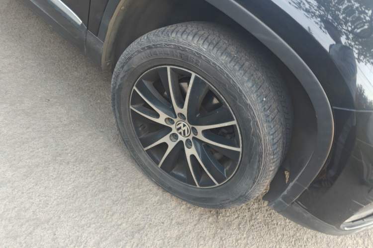 Used Volkswagen Tiguan 2015 1.8TSI Automatic Two-Wheel Drive Luxury Model
