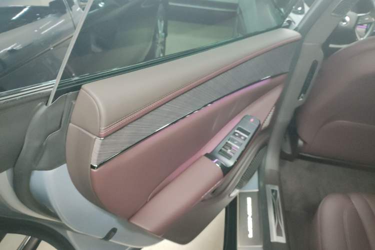 Used Denza Z9GT 2024 1100 Four-Wheel Drive Ultra Version