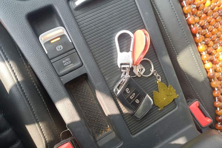 Used Volkswagen Magotan 2017 330TSI DSG Leading Model Vehicle Key