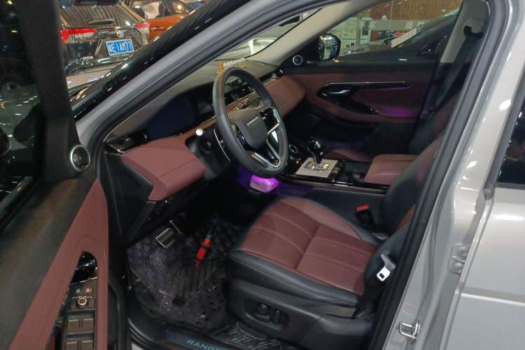 Used Land Rover Range Rover Evoque 2023 Aurora L 249 PS Luxury Edition
