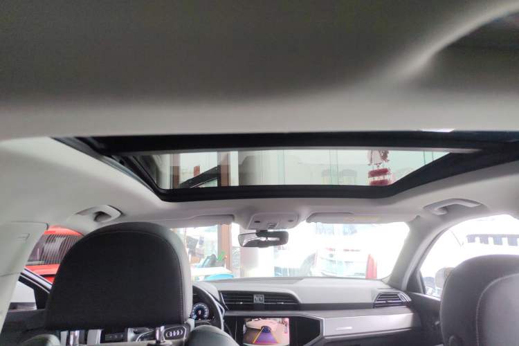 Used Audi Q3 2019 35 TFSI Advanced Dynamic Edition Headliner