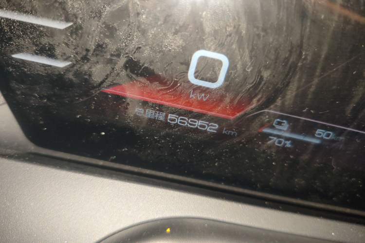 Used BYD Song Pro New Energy 2019 DM 1.5T Four-Wheel Drive Performance Edition Deluxe Model Odometer Close Up