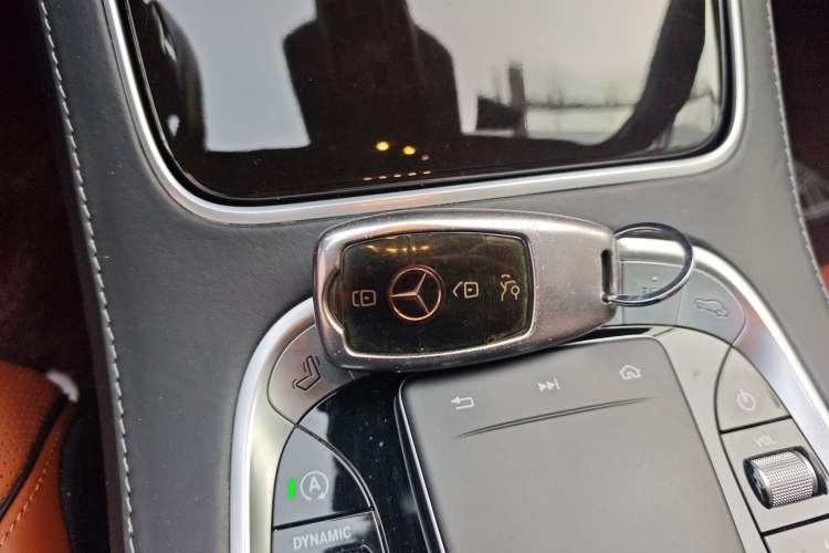 Used Mercedes-Benz Maybach S-Class 2020 S 450 4MATIC Collector's Edition Vehicle Key