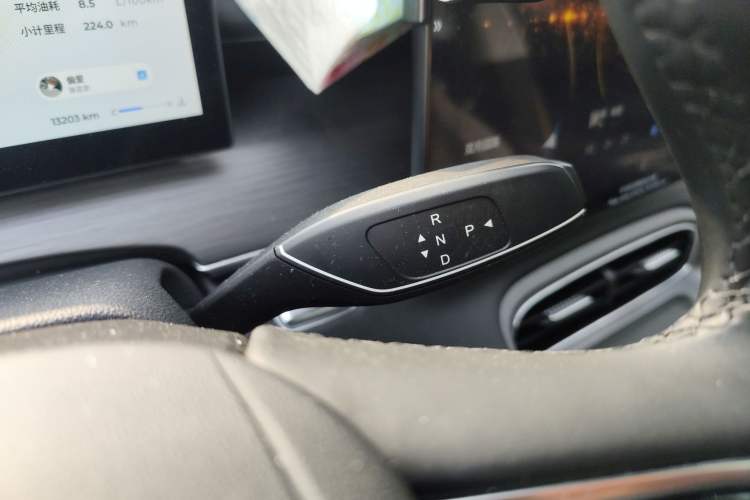 Used Chery Tiggo 8 PLUS 2025 290TGDI DCT Luxury 5-Seater
