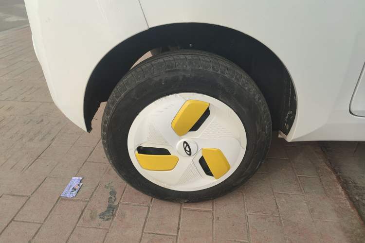 Used Chery QQ Ice Cream 2023 120km Ice Cream-Type Lithium Iron Phosphate