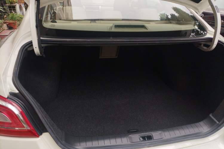 Used Nissan Teana 2015 2.0L XL-Sporty UEFA Champions League Edition
