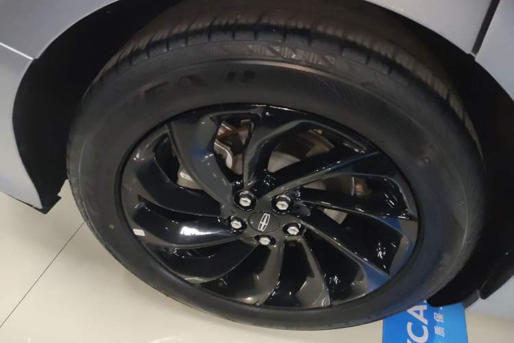 Used Lincoln Z 2024 2.0T Two-Wheel Drive Luxury Hybrid Version
