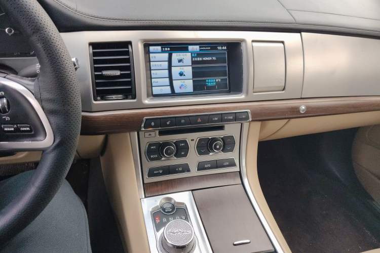 Used Jaguar XF 2013 XF 2.0T Luxury Edition