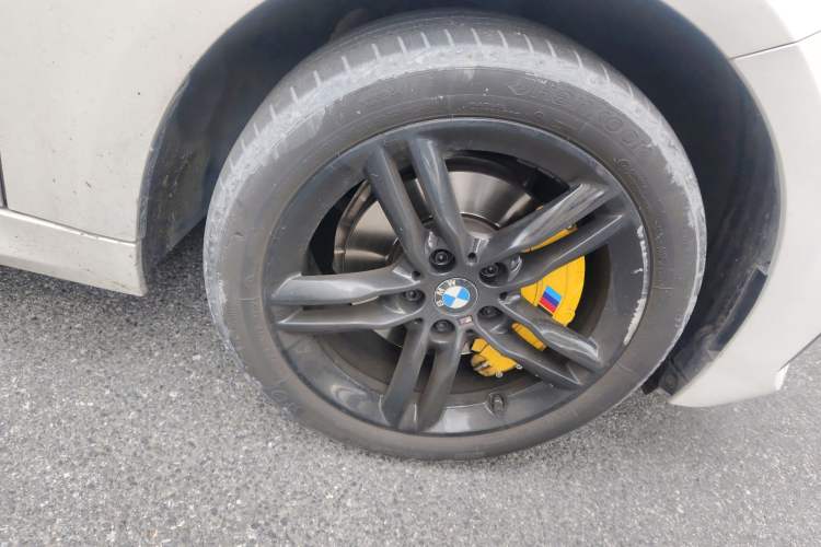 Used BMW 1 Series 2022 120i M Sport Night Edition Right Front Wheel Hub