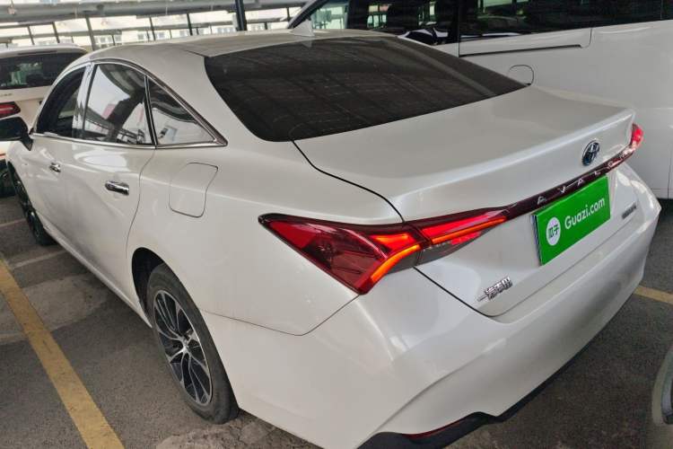 Used Toyota Avalon 2022 Dual-Engine 2.5L Luxury Edition Rear Left 45 Deg