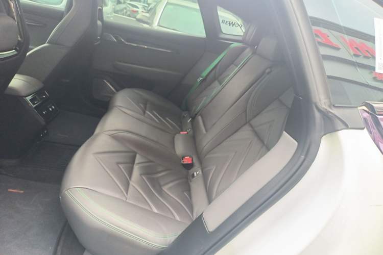 Used Zeekr 001 2023 WE Edition 86 kWh
