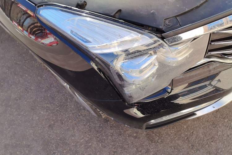 Used GAC Trumpchi GS8 2017 320T Two-Wheel Drive Luxury Smart Connectivity Version (7 Seats) Right Front Headlight