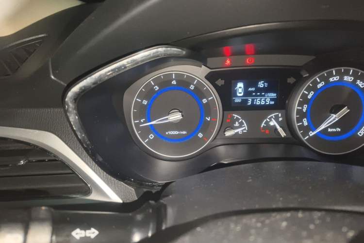 Used Changan Alsvin V7 2016 1.6L Manual Enjoyment Model China IV Standard
