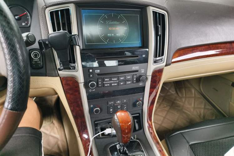 Used Cadillac SLS Seville 2011 2.0T Luxury Edition Audio And AC Panel