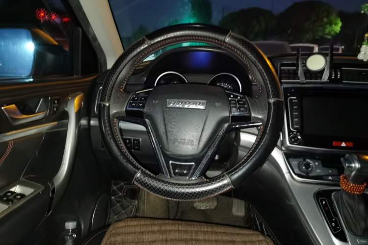 Used Haval M6 2017 1.5T Automatic Two-Wheel Drive Elite Model
