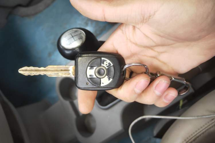 Used FORTHING Lingzhi 2015 M3 1.6L 7-Seater Luxury Model
