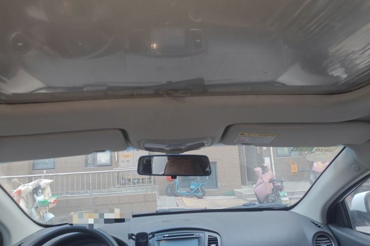 Used Roewe 350 2015 1.5L Manual Luxury Sunroof Edition
