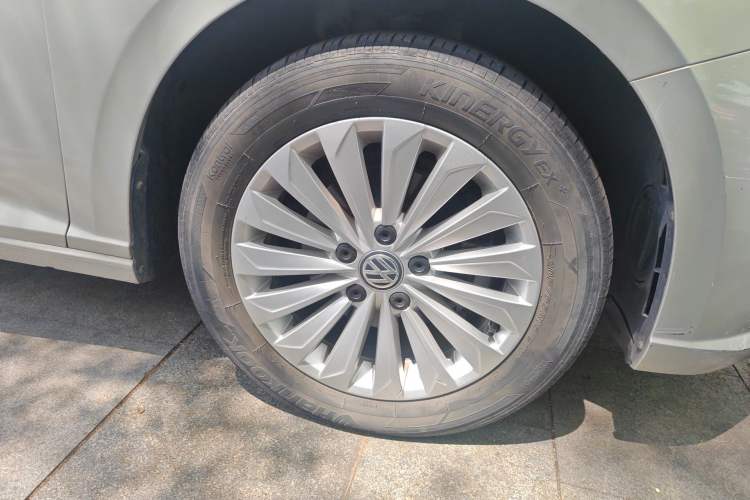 Used Volkswagen Lavida 2019 1.5L Automatic Comfort Edition China VI Standard