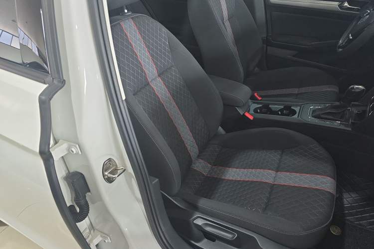 Used Volkswagen Lamando 2021 230TSI DSG Fashion Edition
