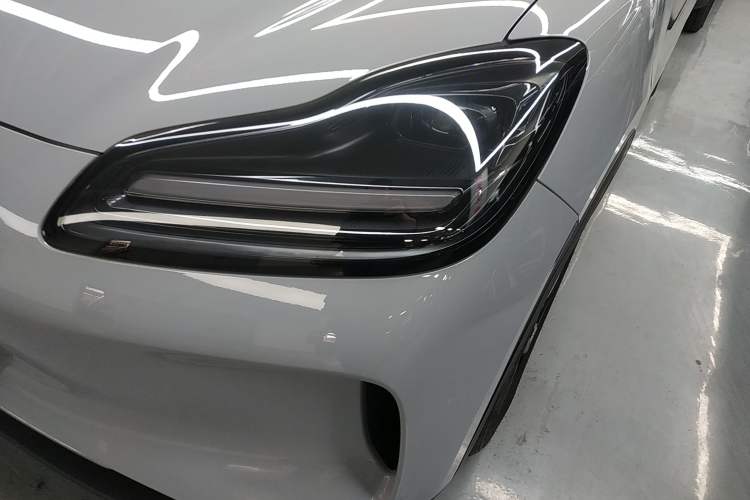 Used Wuling Bingo PLUS 2024 401 km Range 5-Seater Version Left Front Headlight