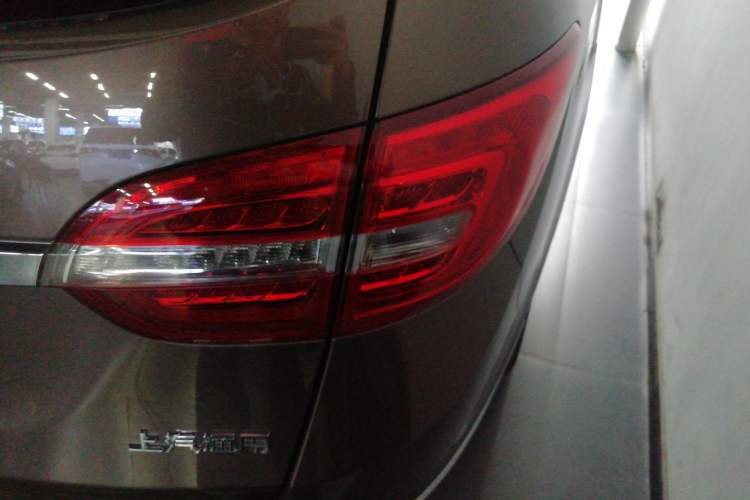 Used Buick GL8 2018 28T Luxury Model China VI Standard
