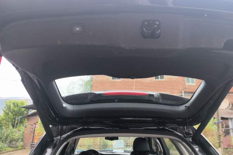 Used Haval H7 2016 Blue-Label H7 2.0T Automatic Luxury Model Trunk