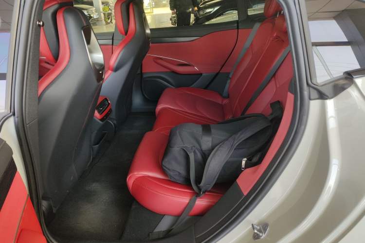 Used Xiaomi Auto SU7 2024 Rear-Drive Long-Range Intelligent Driving Version